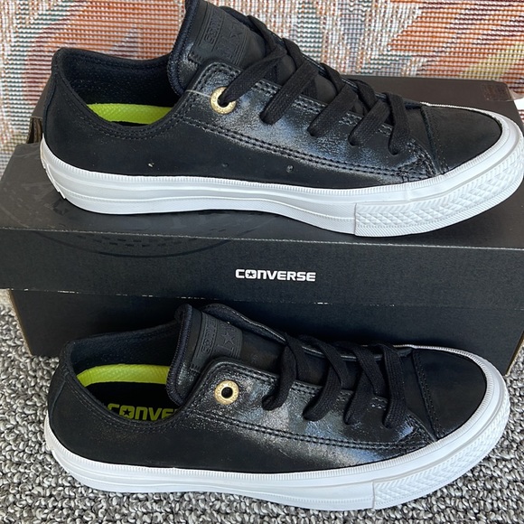 Converse WMNS Chuck Taylor All Stars ll OX 555958C BLACK/BLACK/WHITE Sneakers - Picture 4 of 16